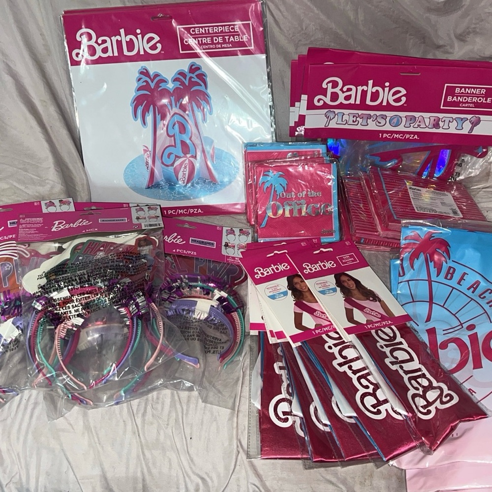 Barbie Pink Party Decorations Set